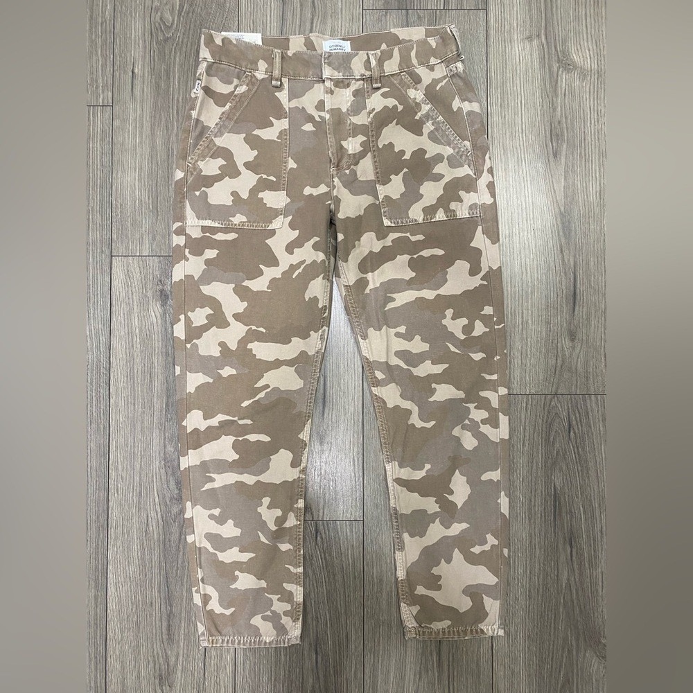 CITIZENS OF HUMANITY LEAH CARGO IN TAUPE CAMO NEW SZ 26